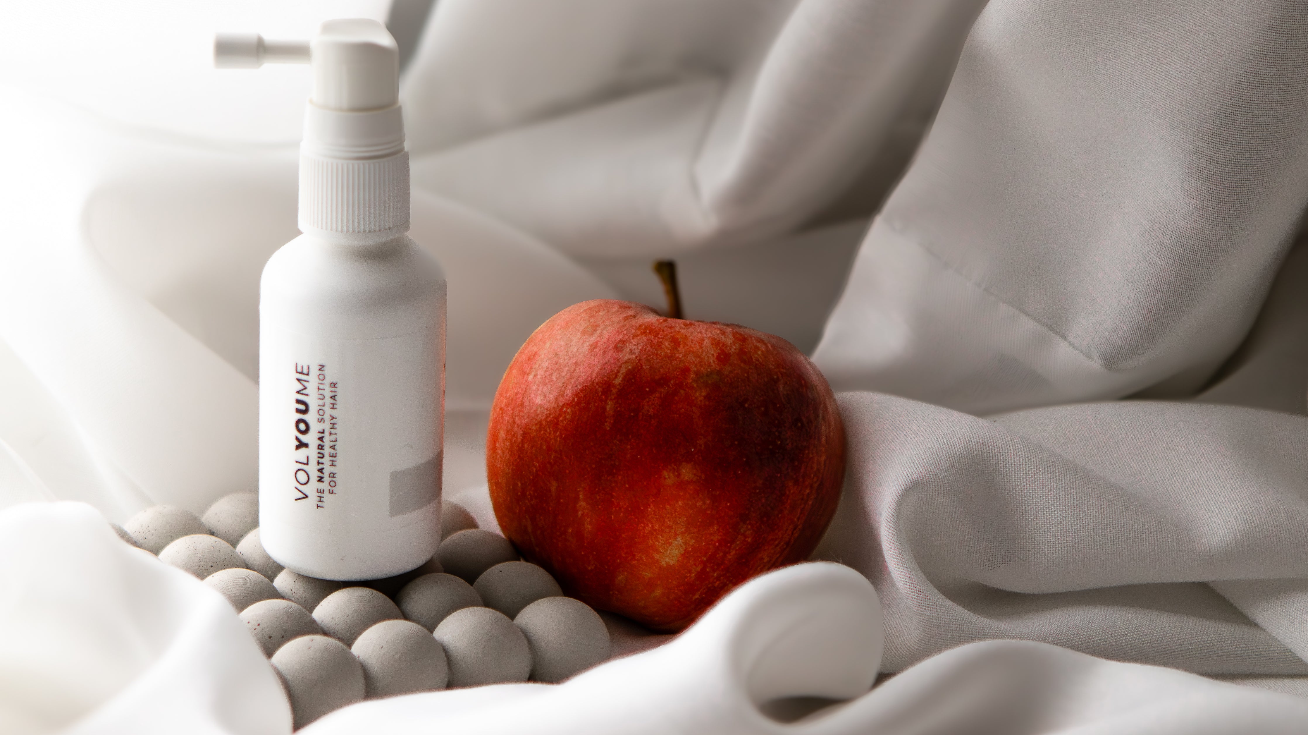 How do Procyanidins work to restore hair?