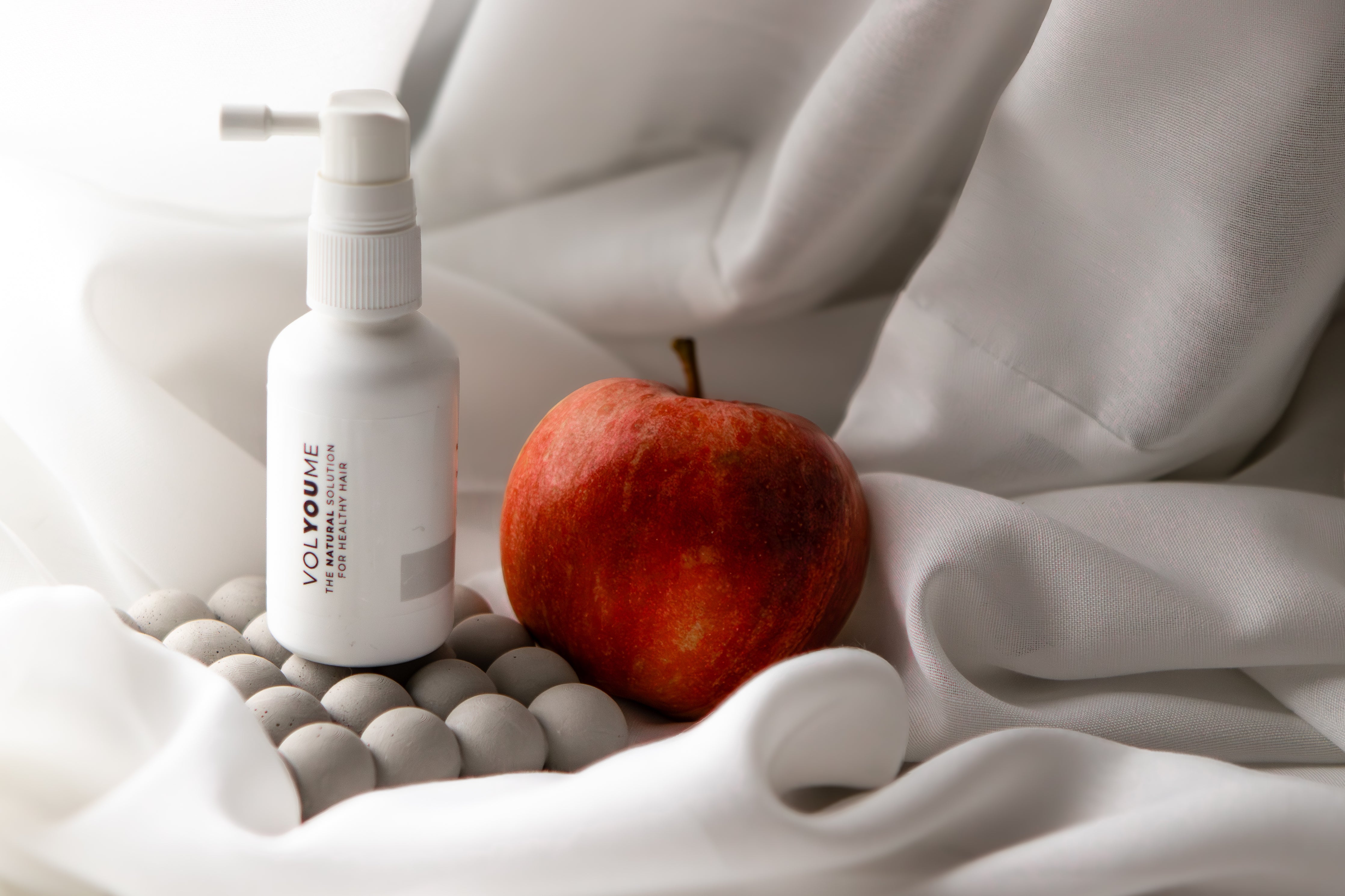 How do Procyanidins work to restore hair?